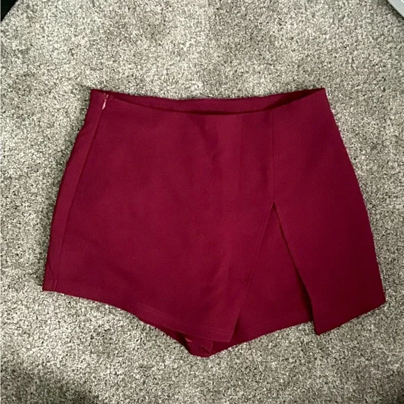 SHEIN Shorts Shein Sxy Solid Split Front Skort In Burgundy